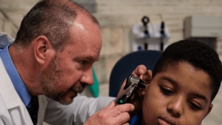 সাফল্য : ১১ বছরে প্রথম শুনতে পেল বধির শিশু