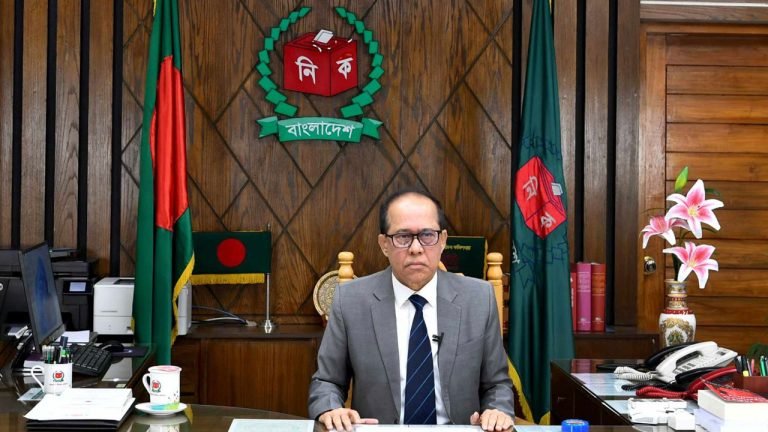 আজ সন্ধ্যায় জাতির উদ্দেশে ভাষণ দেবেন সিইসি