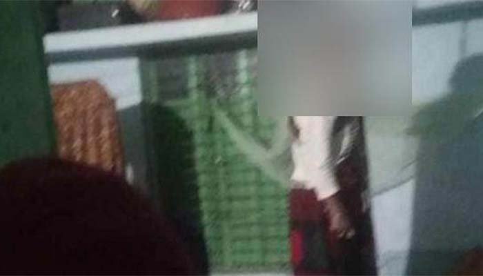 বরিশালে গলায় ফাঁস দিয়ে নারীর আত্মহত্যা