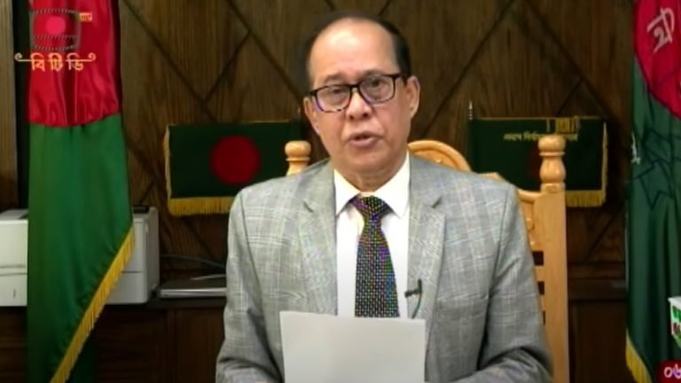 জাতির উদ্দেশে ভাষণ নির্বিঘ্নে কেন্দ্রে এসে ভোটাধিকার প্রয়োগ করুন : সিইসি