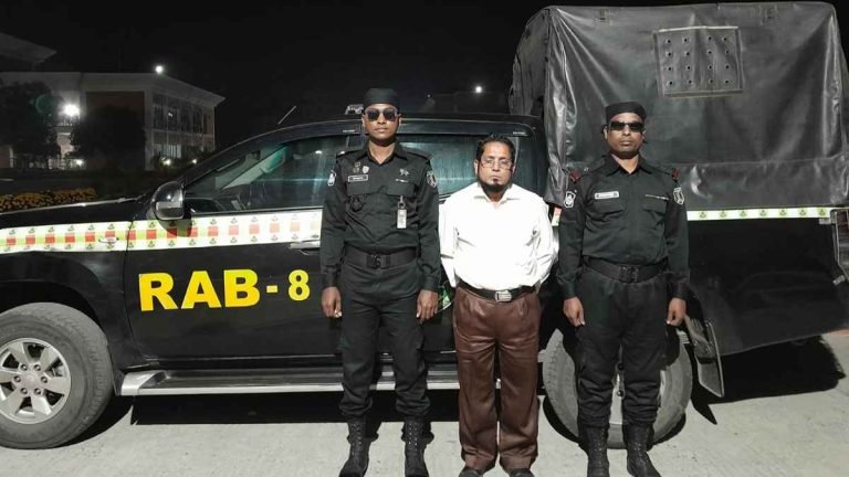 ১ বছরের সাজা এড়াতে ২৭ বছর পলাতক, তবুও হলো না রক্ষা