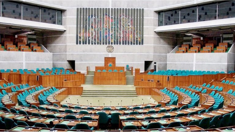 বিরোধী দল জাতীয় পার্টি, নাকি স্বতন্ত্র?