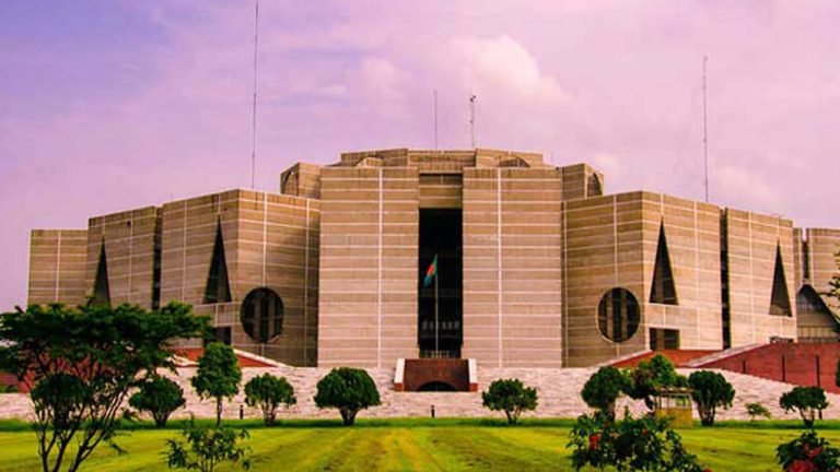 শপথ নিলেন আওয়ামী লীগের নবনির্বাচিত সংসদ সদস্যরা