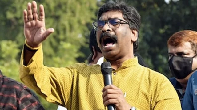 অবশেষে গ্রেপ্তার মুখ্যমন্ত্রী সোরেন