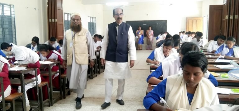 এসএসসিতে বরিশালে ৬৮২ পরীক্ষার্থী অনুপস্থিত