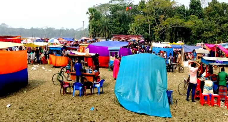 গলাচিপায় উৎসব মুখর পরিবেশে ঐতিহ্যবাহী মেলা