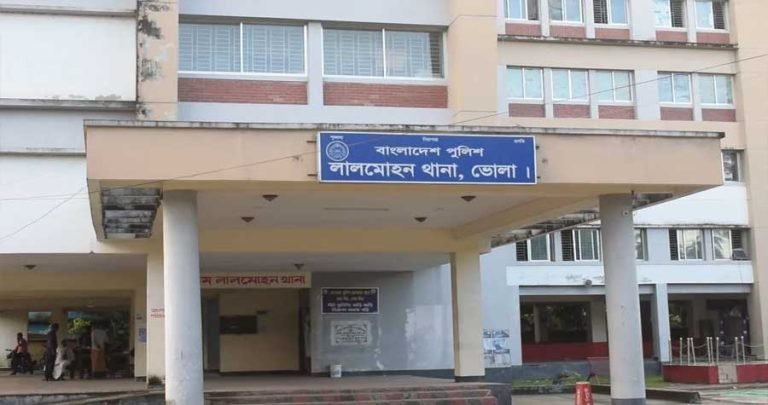 ভোলার লালমোহনে ট্রলি চাপায় বৃদ্ধা নিহত