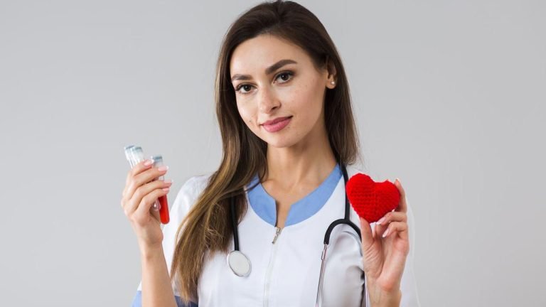 রক্তস্বল্পতা থেকে বাঁচতে যা খাবেন