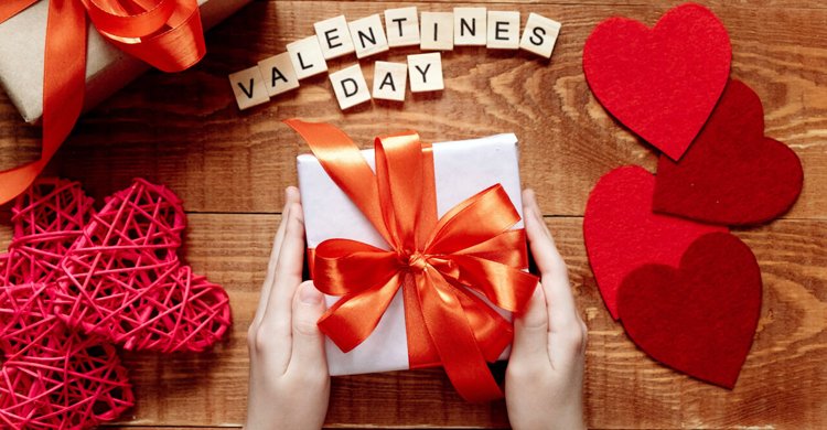 ভাললোবাসা দিবসে প্রিয়জনকে যে উপহার দিবেন?