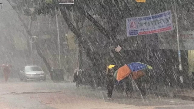 বরিশালসহ ৪ বিভাগে বজ্রসহ বৃষ্টির আভাস