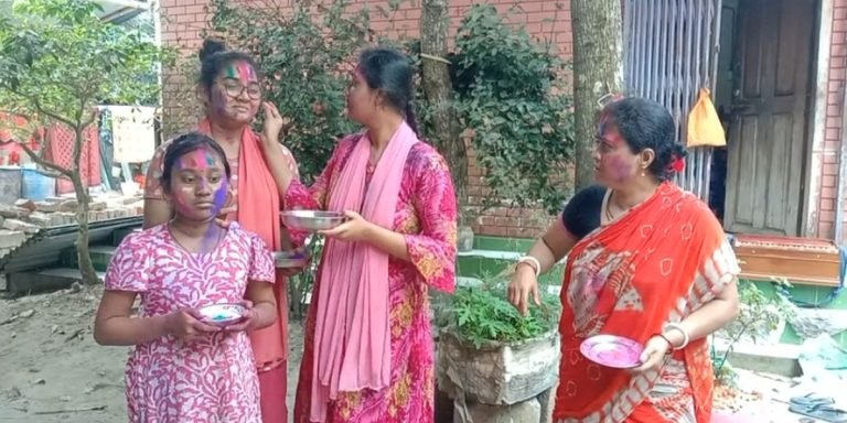 পটুয়াখালীতে হলি উৎসব উদযাপিত