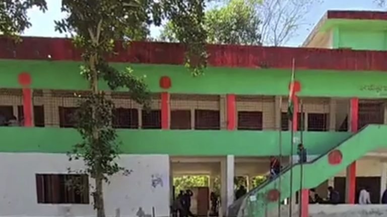 সহকারী প্রিজাইডিং অফিসার ও পোলিং এজেন্টকে ৭ দিনের কারাদণ্ড