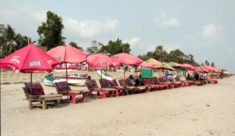 বর্ণিল সাজে সাগরকন্যা কুয়াকাটা