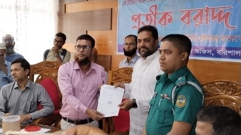বরিশালে প্রতীক পেয়েই প্রচারনায় ২২ প্রার্থী