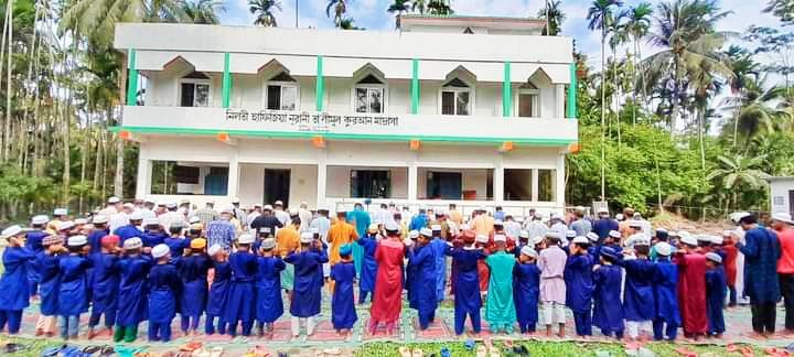কাউখালীতে বৃষ্টির জন্য কাঁদলেন মুসল্লিরা
