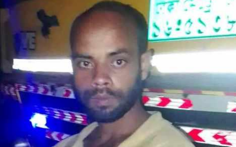 ব্যবসায়ীর কাছ থেকে ছিনতাইকৃত রড উদ্ধার