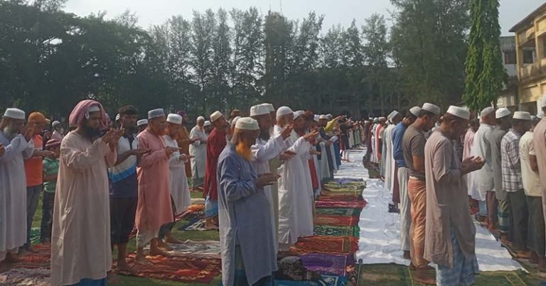 বৃষ্টির জন্য অঝোরে কাঁদলেন দশমিনার মানুষ