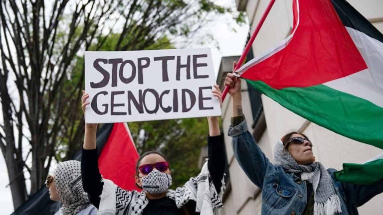 ‘দাবি না মানা পর্যন্ত’ কলম্বিয়া বিশ্ববিদ্যালয়ে গাজার পক্ষে বিক্ষোভ চলবে