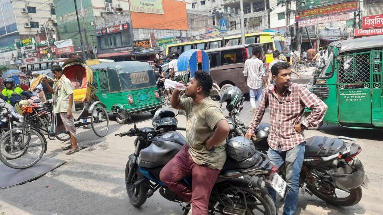 কেমন থাকবে আজকের দিনের আবহাওয়া