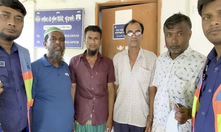 ট্রাক ড্রাইভার হত্যাকাণ্ডে আটক ৪, ছিনতাইকৃত রড উদ্ধার