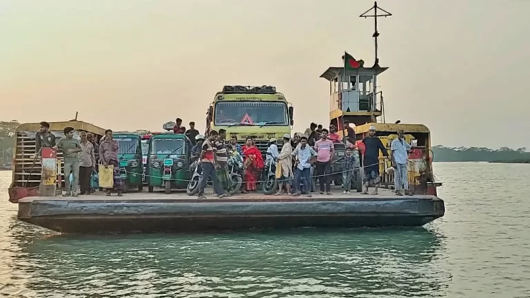 পটুয়াখালীতে ১টি সেতুর অভাবে ৮ লাখ মানুষের ভোগান্তি