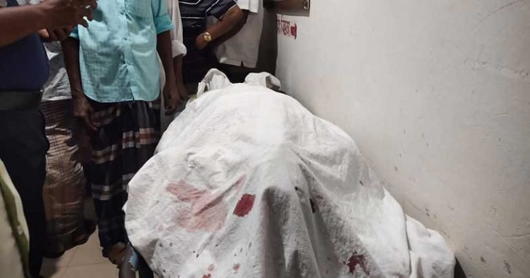 শ্বশুর বাড়ি যাওয়ার পথে মোটরসাইকেল দুর্ঘটনায় মৃত্যু