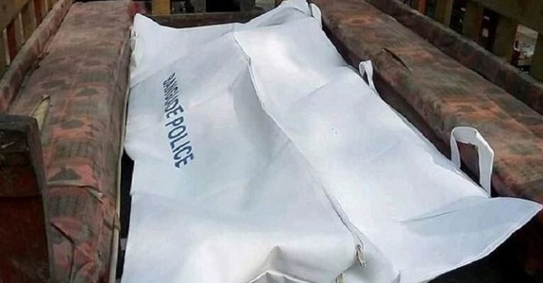 নিখোঁজের ১৭ ঘন্টা পর শ্রমিকের লাশ উদ্বার