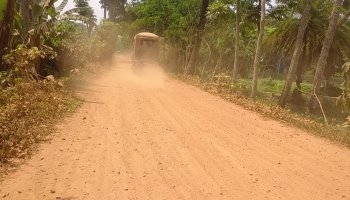 দুমকিতে রাস্তা সংস্কার বন্ধ দুবছর