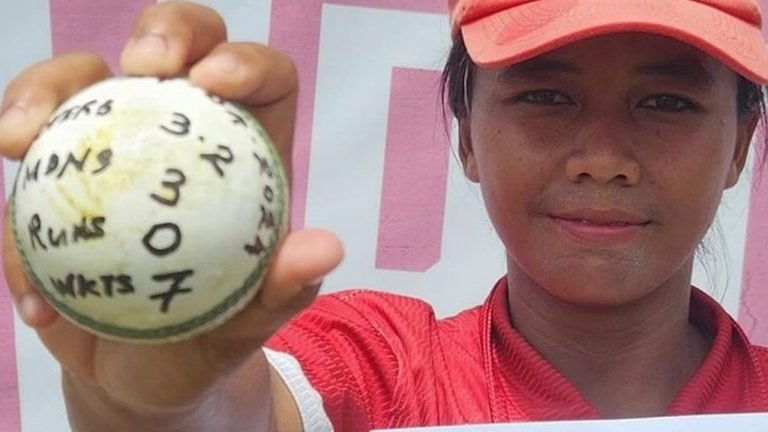 ০ রানেই ৭ উইকেট নিয়ে বিশ্বরেকর্ড
