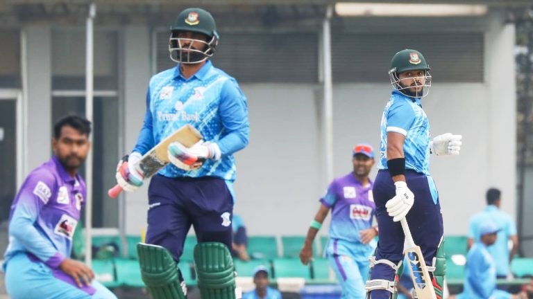 তামিমসহ ডিপিএলের সেরা ব্যাটার হওয়ার দৌড়ে যারা