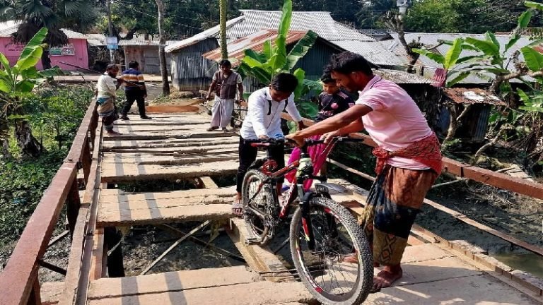 বরগুনার ২৬৬ সেতু মরণফাঁদ!