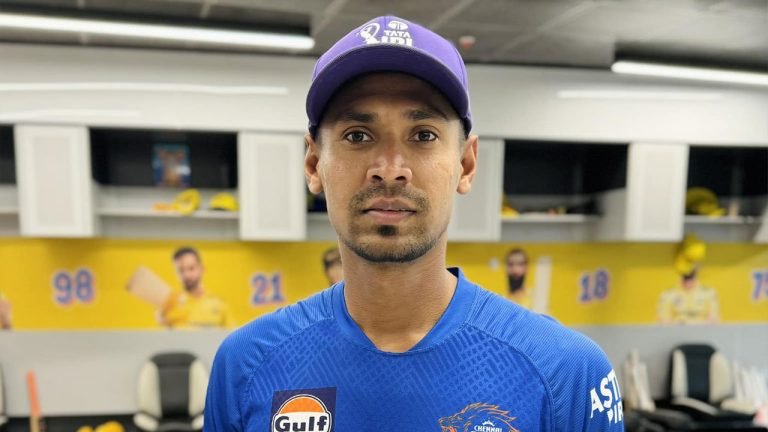 শীর্ষস্থান হারালেন মুস্তাফিজ