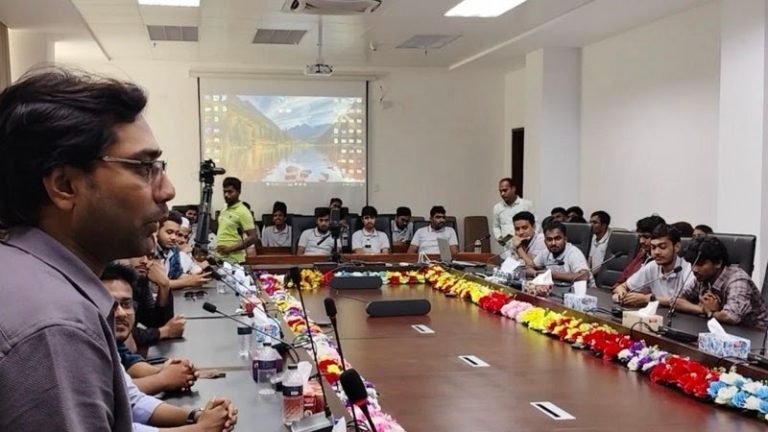 বিদেশি প্রকৌশলী নির্ভরতা কমাতে পায়রা তাপ বিদ্যুৎকেন্দ্রে কুয়েট শিক্ষার্থীদের প্রশিক্ষণ