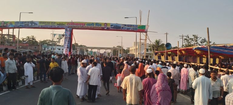দুমকী উপজেলা নির্বাচন ঢাকা–কুয়াকাটা মহাসড়ক বন্ধ করে জনসভা :: চেয়ারম্যান প্রার্থীকে শোকজ