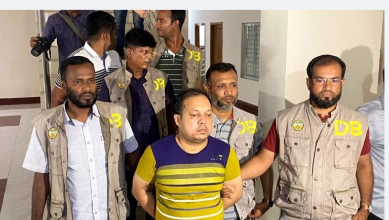 প্রধানমন্ত্রীর কার্যালয়ের কর্মকর্তা পরিচয়ে ৫০ লাখ টাকার প্রতারণা