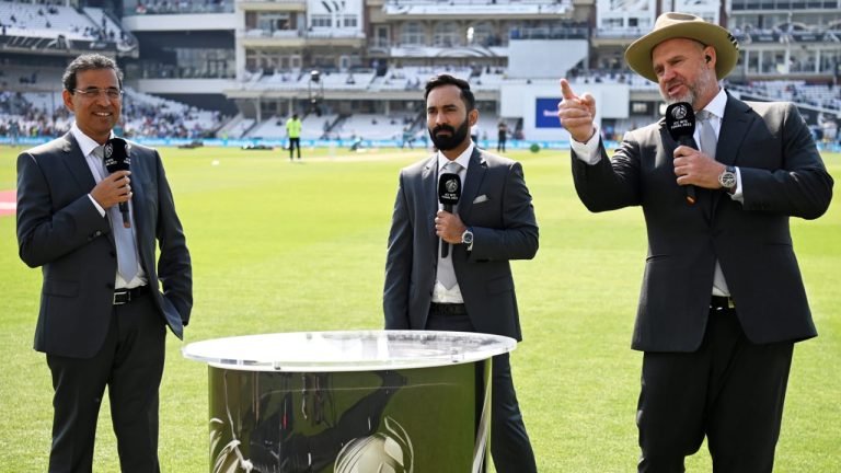 আতাহারসহ বিশ্বকাপের ধারাভাষ্য প্যানেলে তারকার মেলা