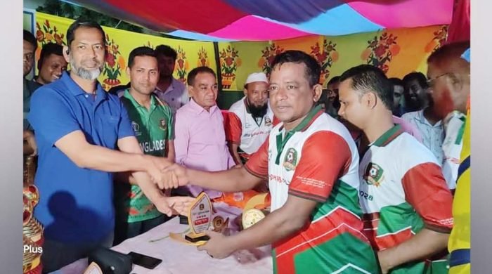 দশমিনা সোনালী অতীত বনাম পটুয়াখালী সোনালী অতীত এর ফাইনাল খেলা সম্পন্ন