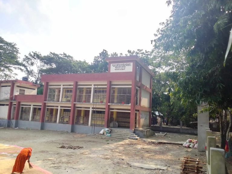 রিমালের আঘাতে বরিশালে ১৭০ বিদ্যালয় ক্ষতিগ্রস্থ