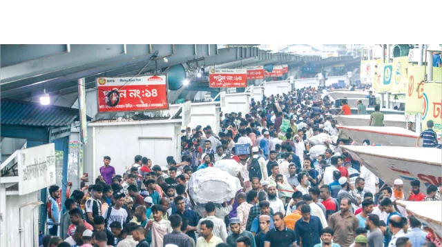 নৌপথে কাঙ্খিত যাত্রীর আকাল,সড়ক পথে বাড়তি ভাড়া আদায়ের অভিযোগ