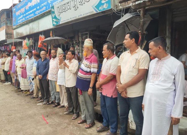 পটুয়াখালীতে নিরবিচ্ছিন্ন বিদ্যুৎ সরবরাহের দাবিতে মানববন্ধন