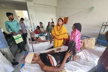 মির্জাগঞ্জে নির্বাচন-পরবর্তী সহিংসতায় অন্তত ২৫ জন আহত, গ্রেপ্তার ৪