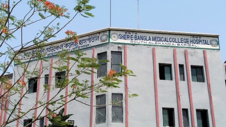 বিশেষজ্ঞ চিকিৎসক ও অত্যাধুনিক প্রযুক্তির সংকটে বরিশালের শেবাচিম
