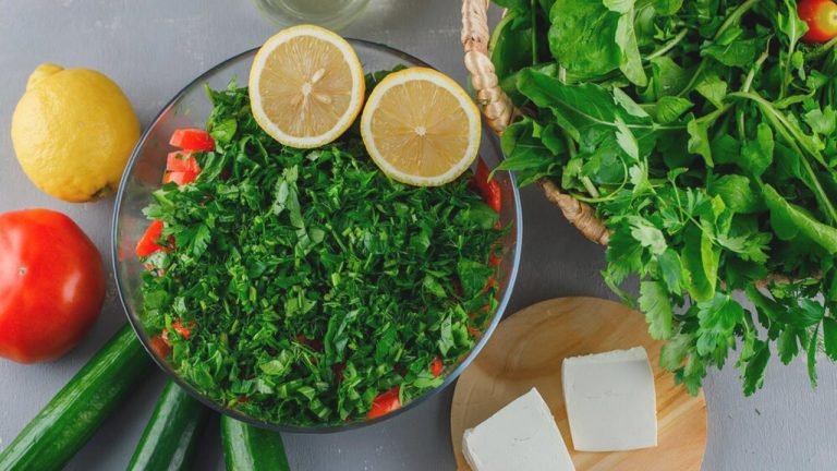 সবচেয়ে উপকারী ৫ শাক