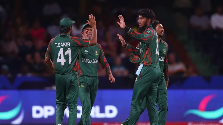 বাংলাদেশকে ১১৬ রানের লক্ষ্য দিলো আফগানিস্তান