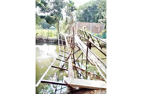 মির্জাগঞ্জে পারাপারের অনুপযোগী অর্ধ শতাধিক ব্রিজ