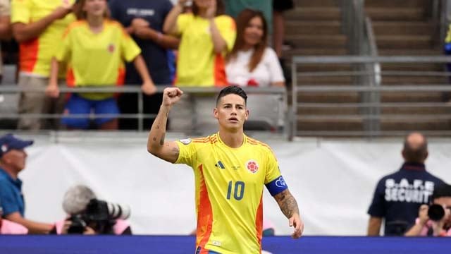 Rodriguez inspires Colombia into semis with 5-0 win over Panama