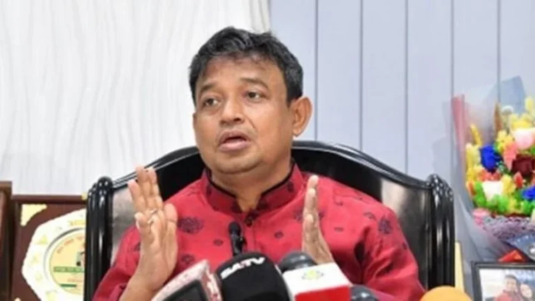 আন্দোলন চলাকালে নুরকে এক নেতা ৪ লাখ টাকা দেন: ডিবিপ্রধান