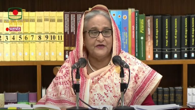 রাজাকারের নাতিরা সব পাবে, মুক্তিযোদ্ধার নাতিপুতিরা কিছুই পাবে না?