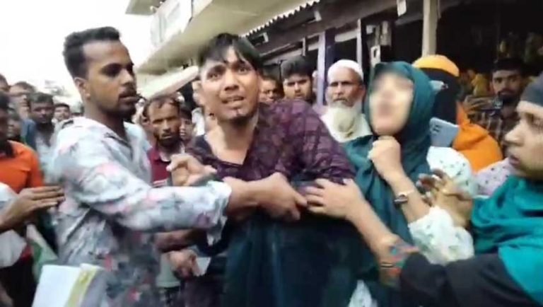 পটুয়াখালীতে বউ নিয়ে টানাটানি