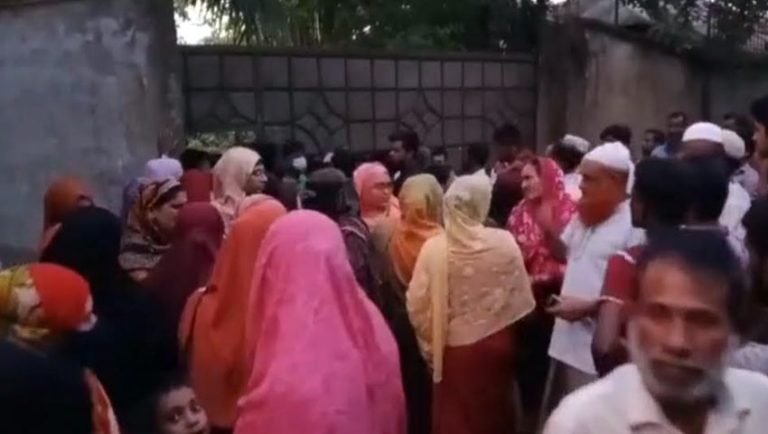 পটুয়াখালীতে স্বামী-স্ত্রীর অর্ধগলিত মরদেহ উদ্ধার